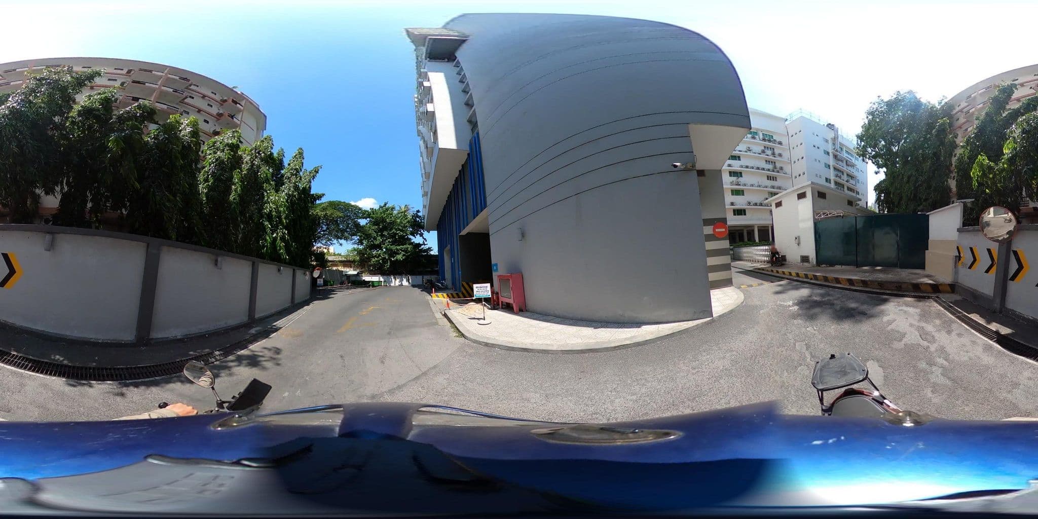 Street view near Khách Sạn Pandora, Quận Mười — © bemaps_1pd (CC BY-SA · Mapillary)