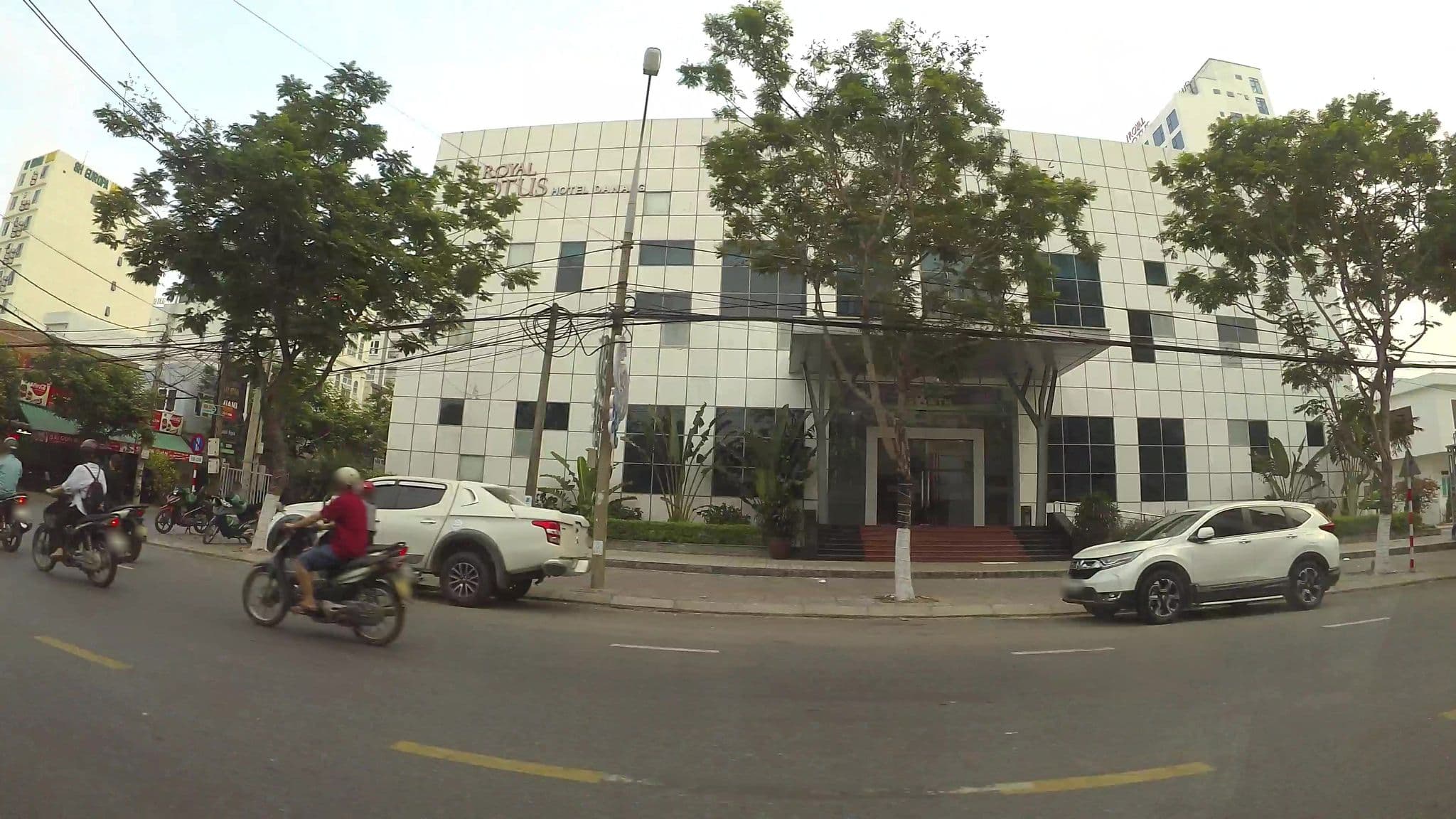 Street view near Classic, Sơn Trà