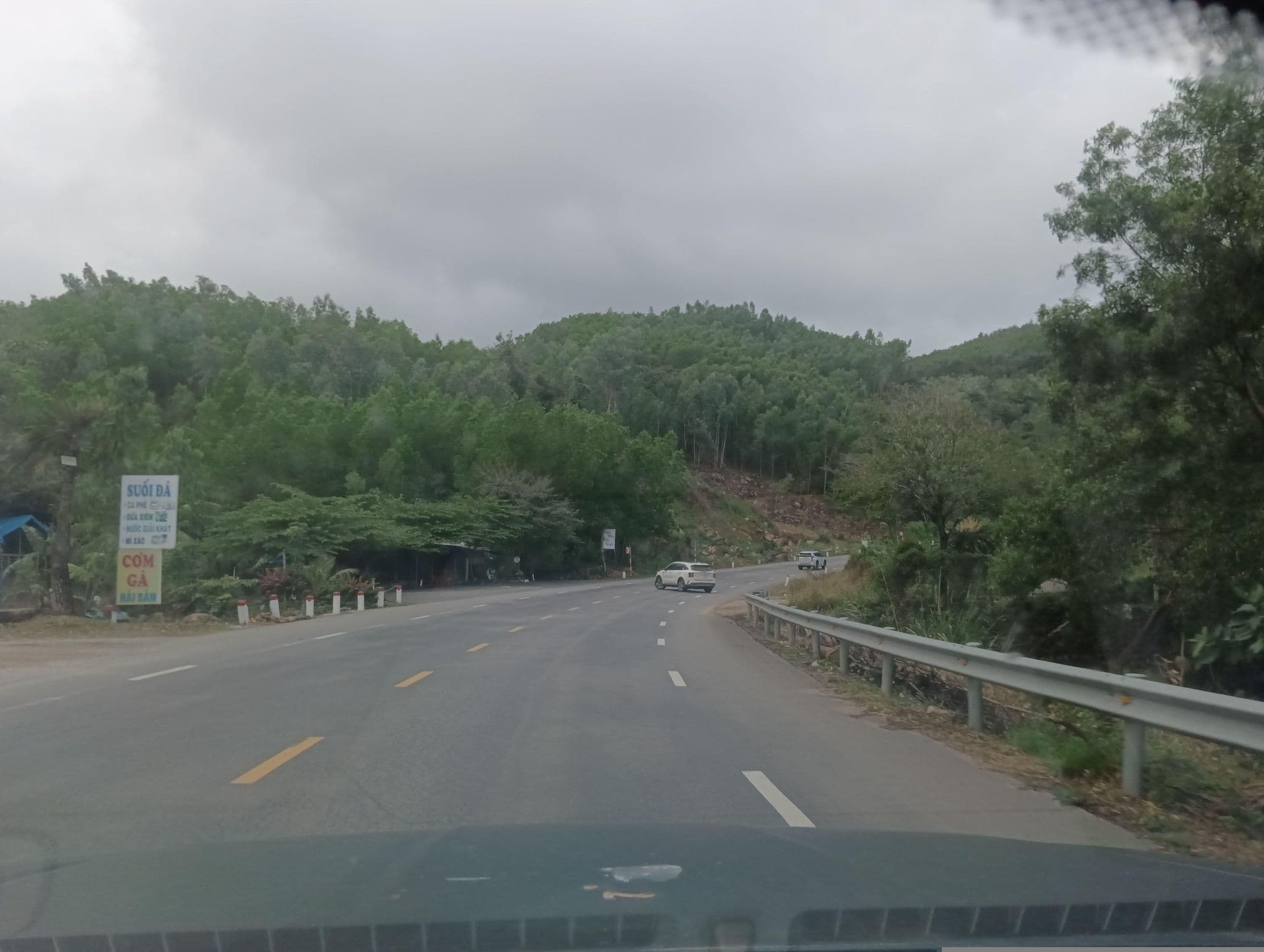Street view near Kieo vy, Đức Phổ — © builangbat (CC BY-SA · Mapillary)