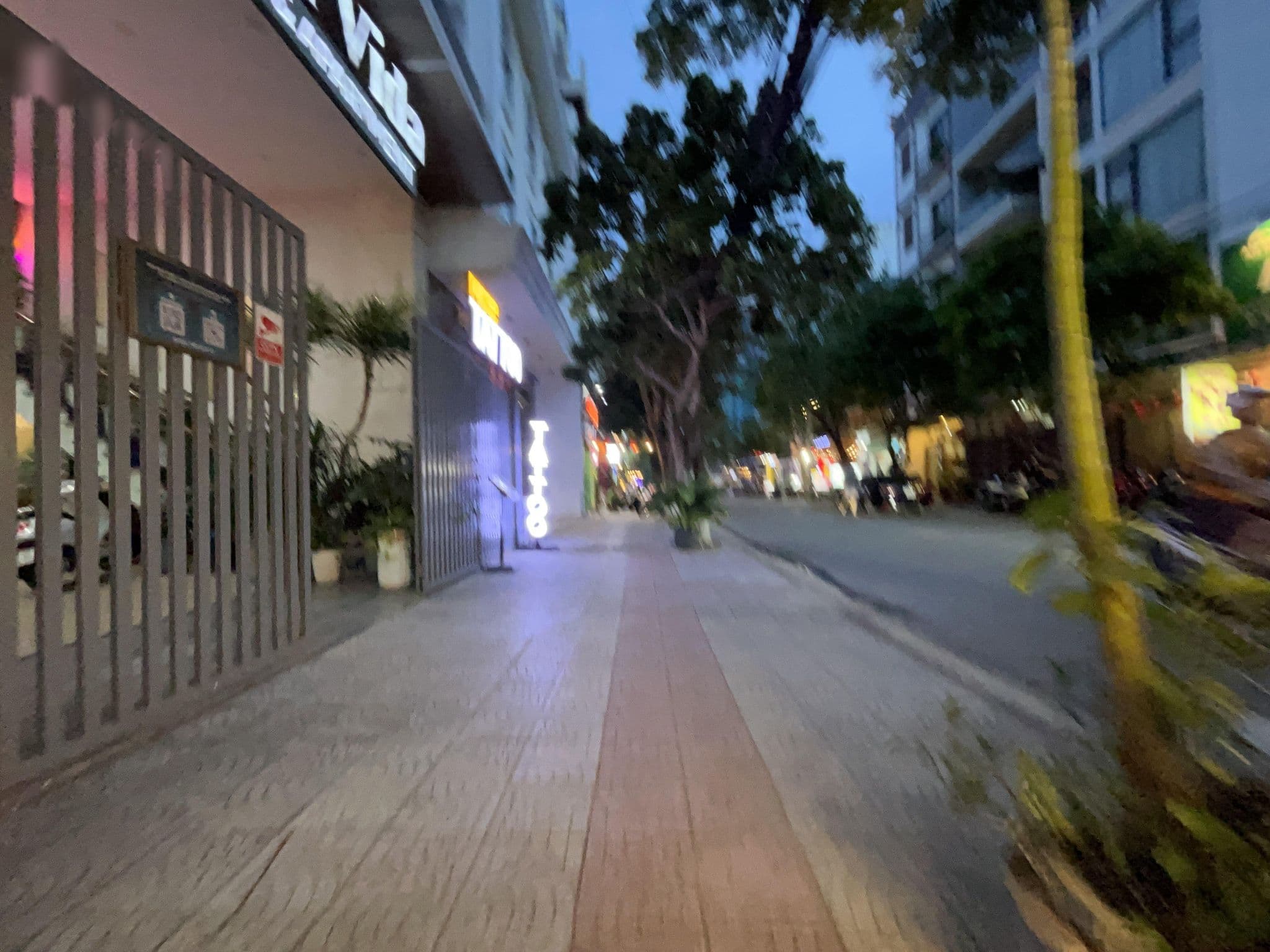 Street view near Pham Thanh Apartment, Sơn Trà