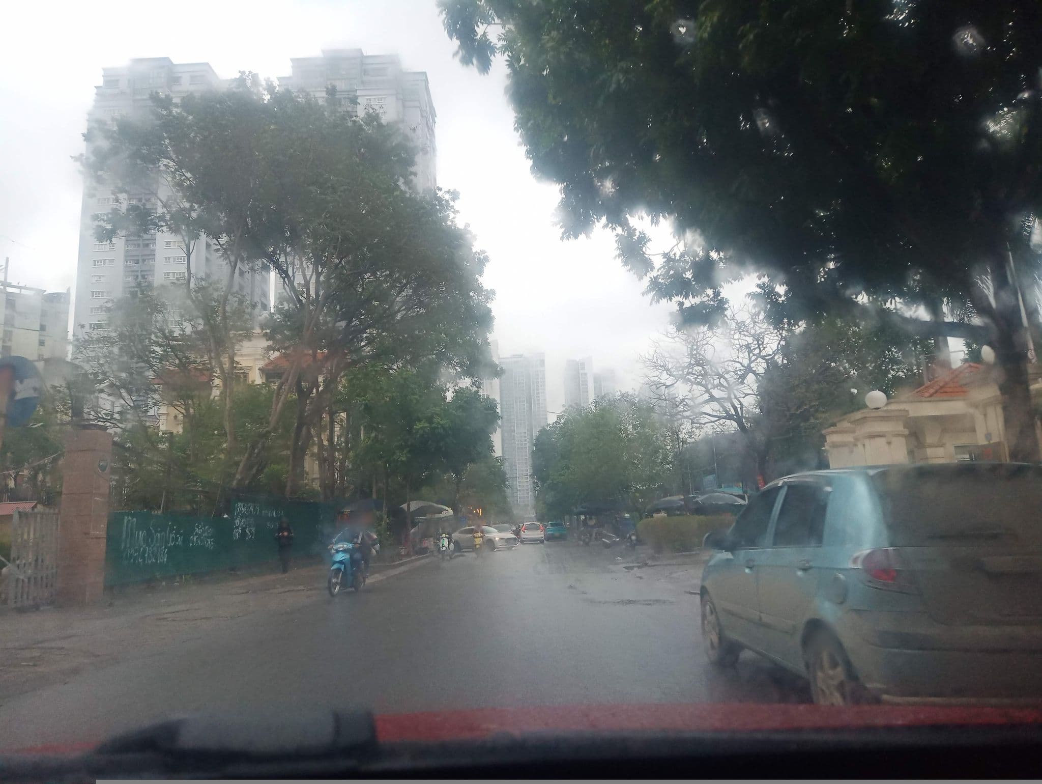 Street view near Nhà khách Victoria, Yên Hòa — © hn_front_1 (CC BY-SA · Mapillary)