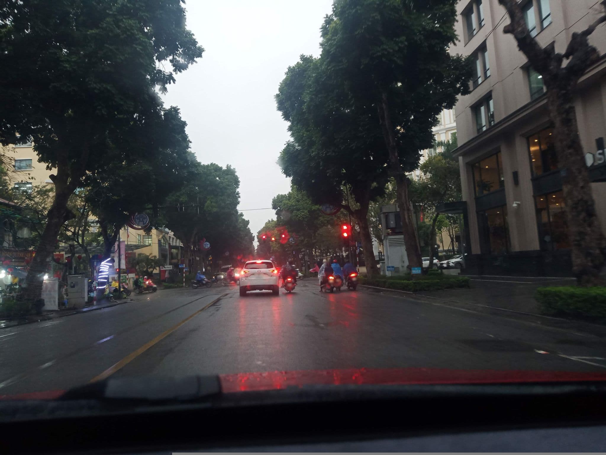 Street view near The Lapis Hà Nội, Cửa Nam — © hn_front_1 (CC BY-SA · Mapillary)