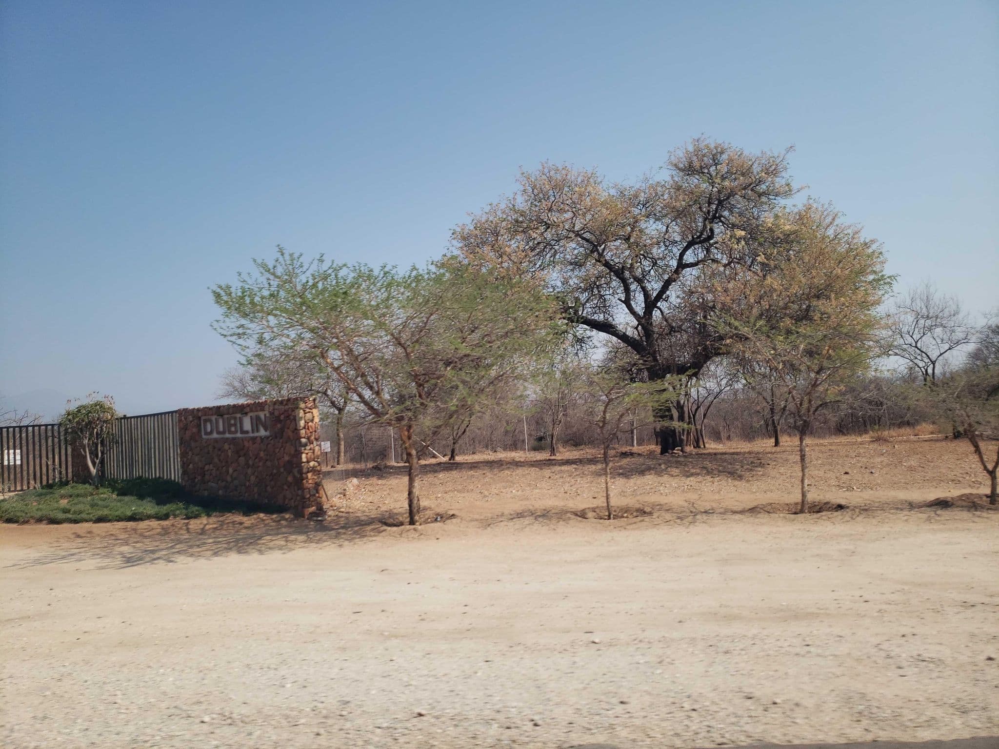 Street view near Shikwari Suites - Shikwari Nature Reserve, Hoedspruit — © mapfool (CC BY-SA · Mapillary)