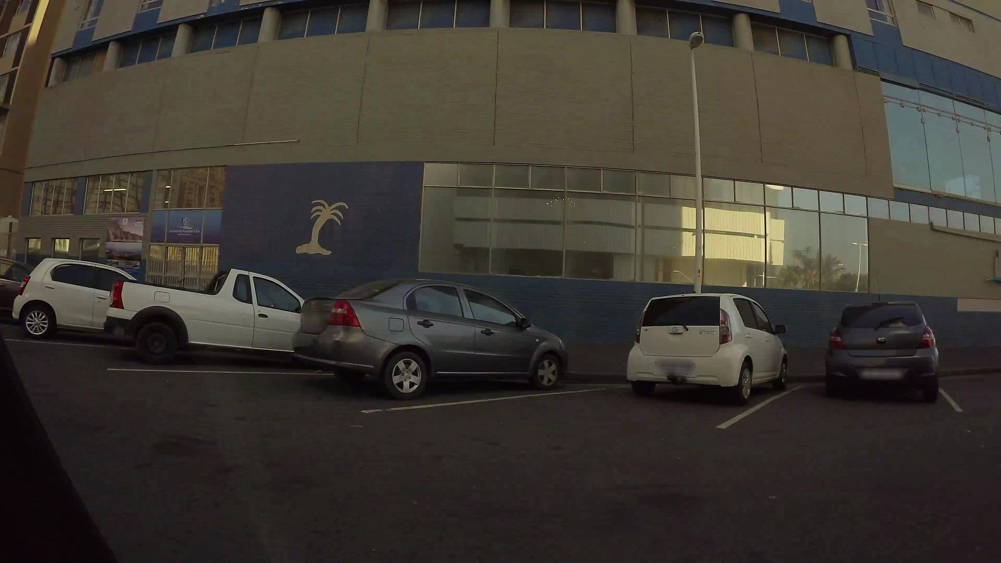 Street view near Gooderson Tropicana Hotel, Durban — © kaart_3 (CC BY-SA · Mapillary)