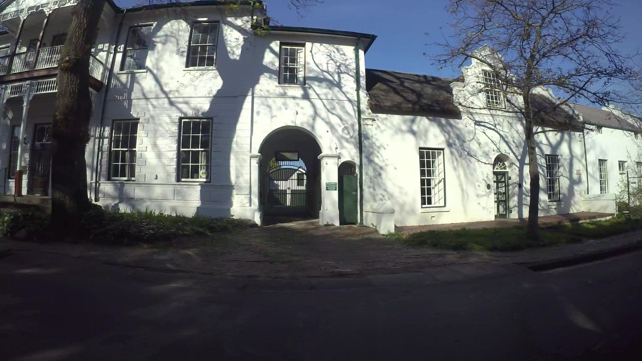 Street view near Eendracht Hotel, Stellenbosch — © kaartcam (CC BY-SA · Mapillary)