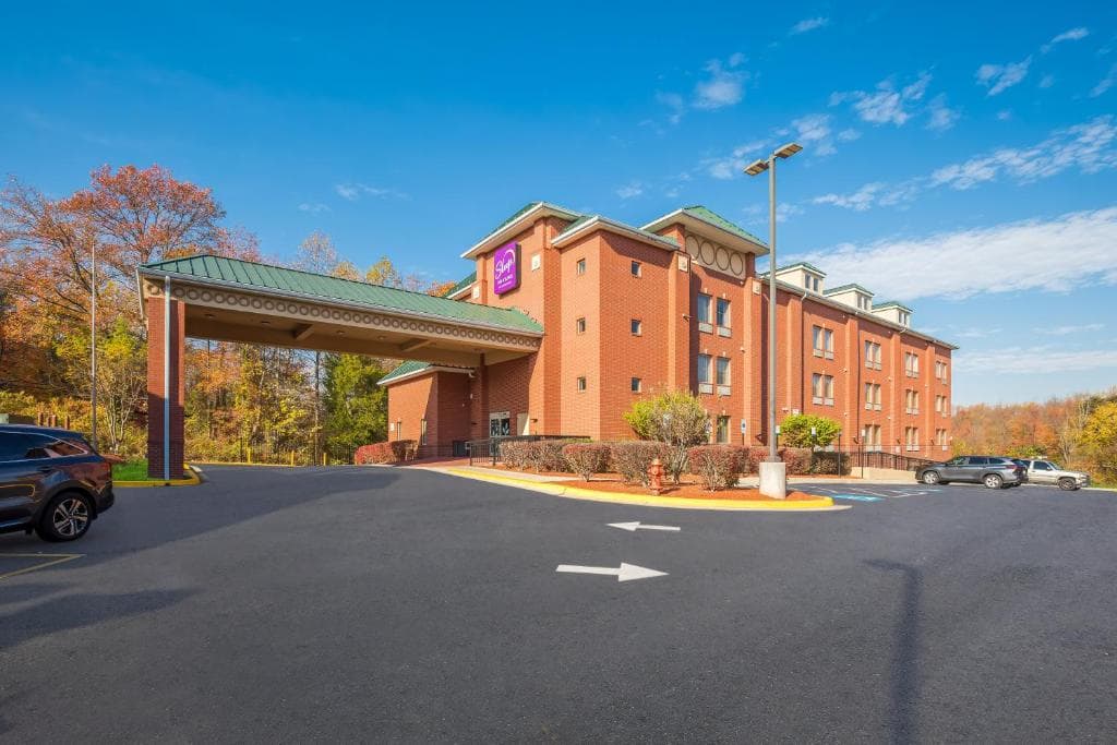 Sleep Inn & Suites near Joint Base Andrews-Washington Area, Hotel in Mellwood