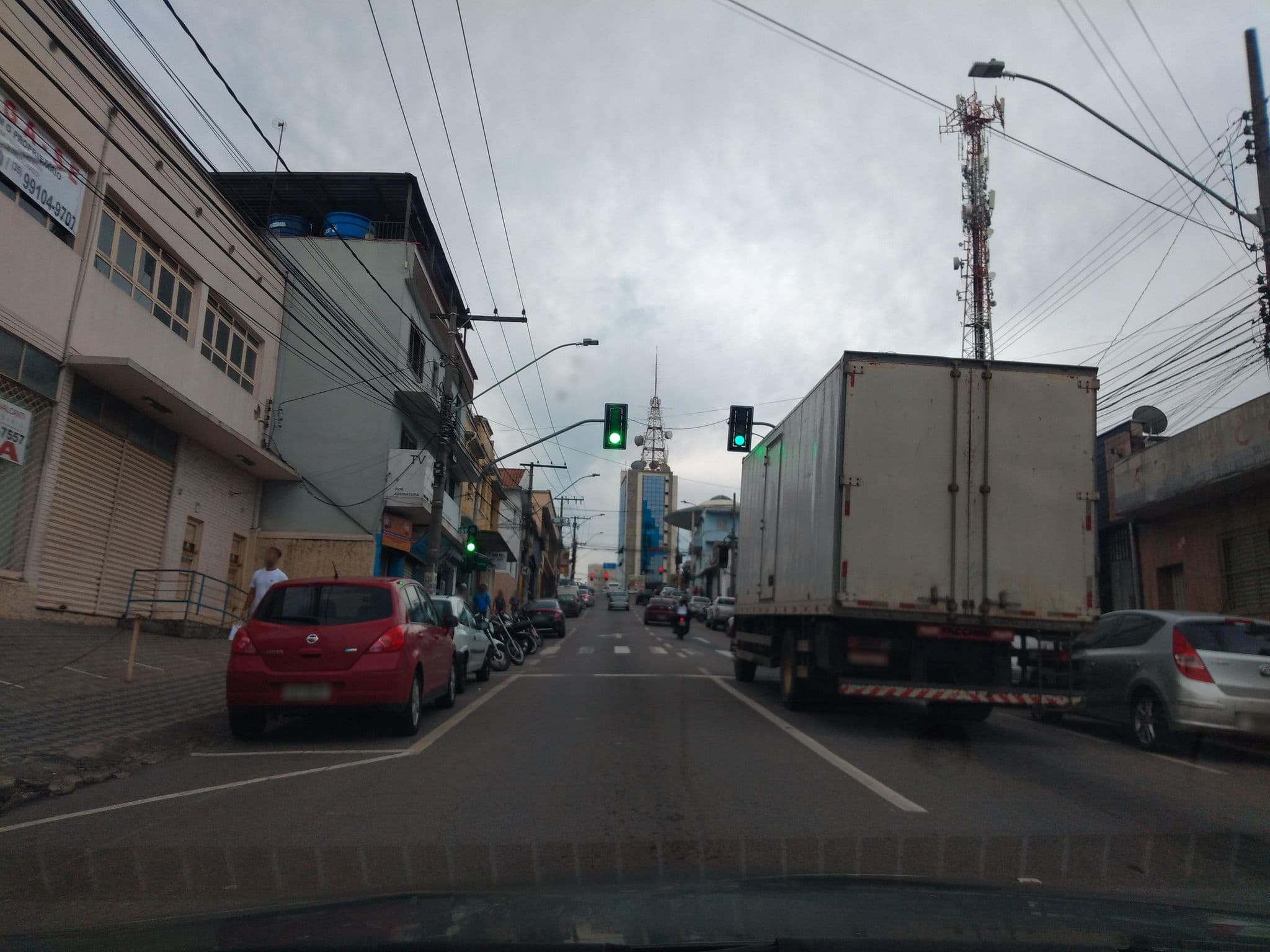 Street view near Hotel Varginha, Varginha — © diegobiavati (CC BY-SA · Mapillary)