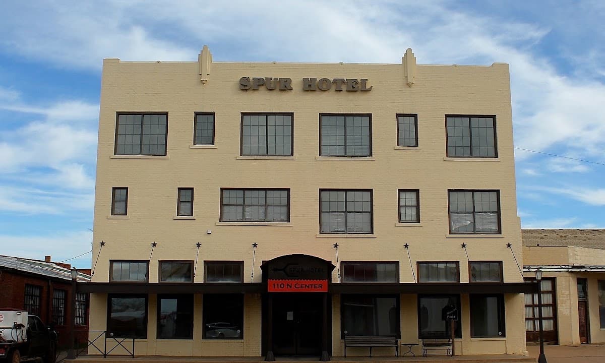The Spur Hotel, Hotel in Archer City