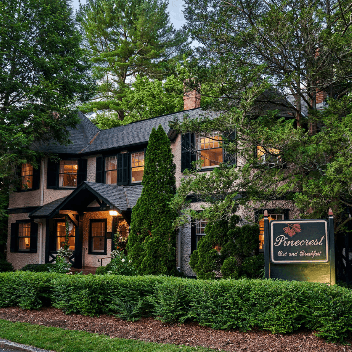 Pinecrest Bed & Breakfast, Hotel in Asheville