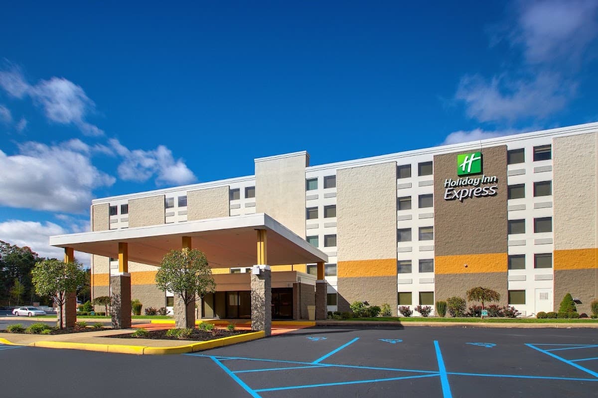 Holiday Inn Express Pittston - Scranton Airport by IHG, Hotel in Hughestown