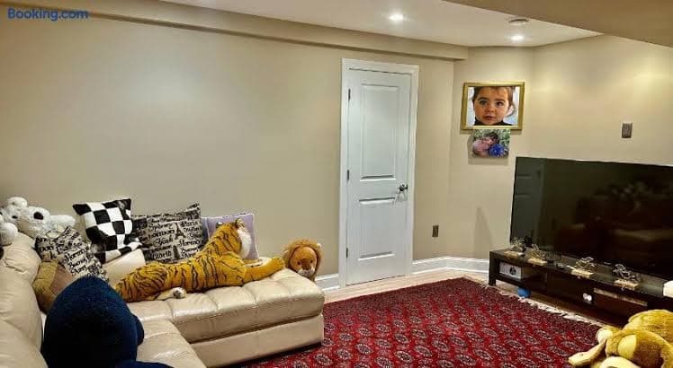 House in Bucks County - Entire Place, Holiday Home in Bedminster