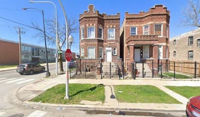 Hotel, Hotel in West Garfield Park