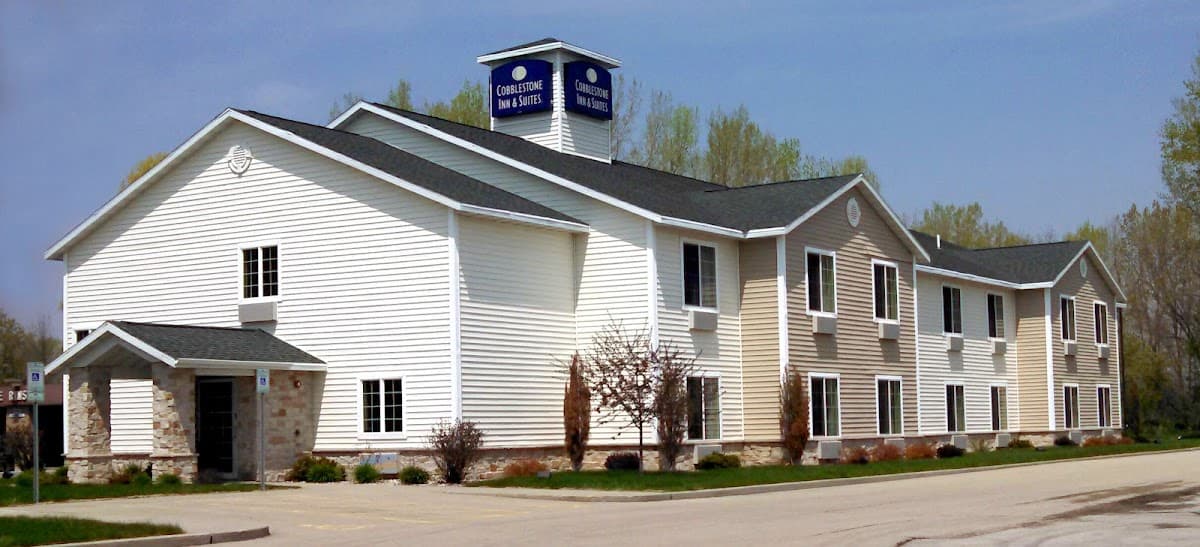 Cobblestone Inn & Suites - Brillion, Hotel in Brillion