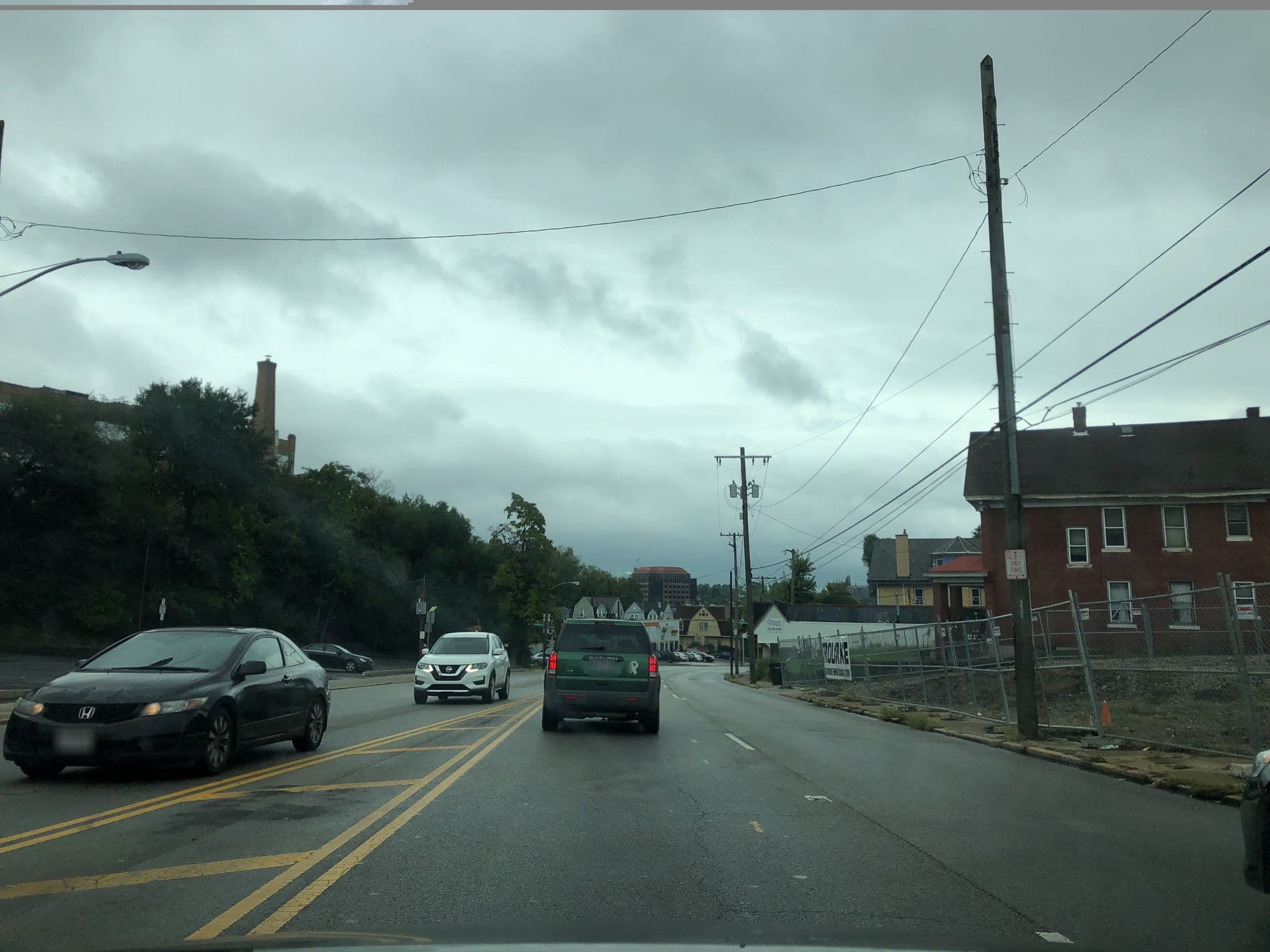 Street view near Comfort Suites Cincinnati University - Downtown, Cincinnati — © 1ec5 (CC BY-SA · Mapillary)