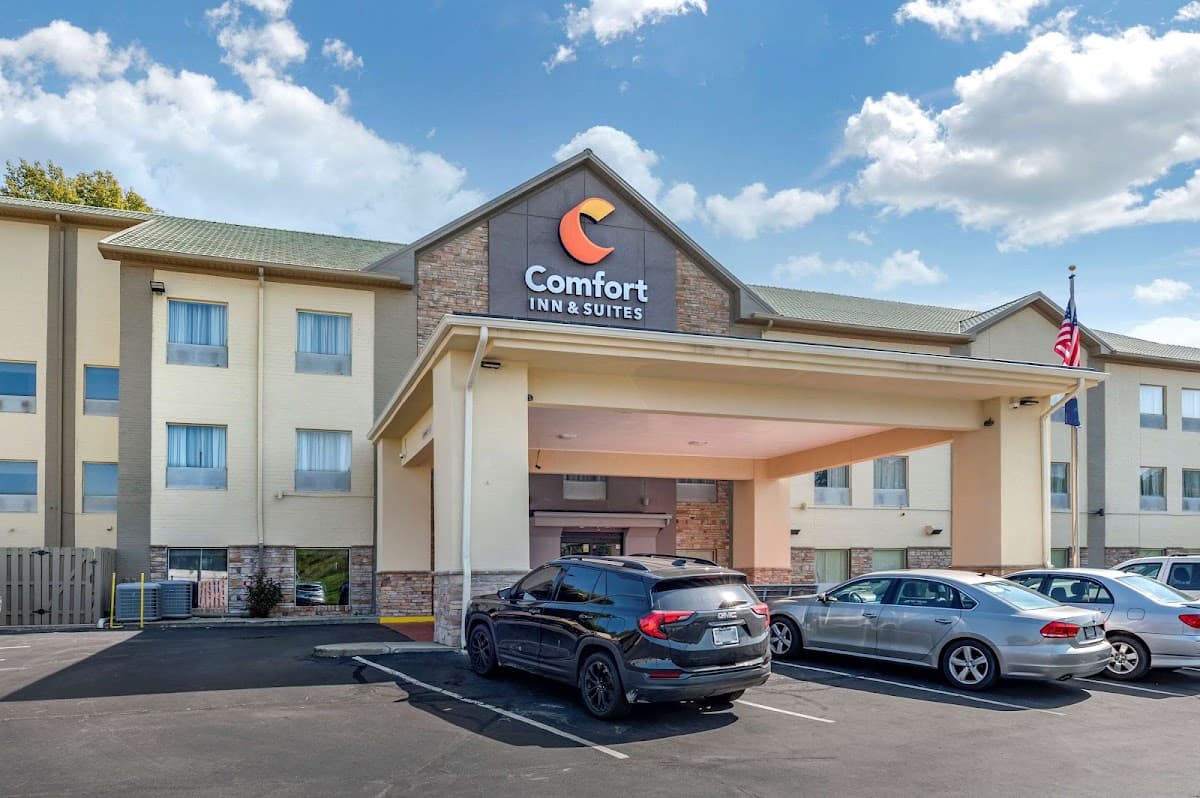 Comfort Inn & Suites Cincinnati Uptown Clifton, Hotel in Saint Bernard