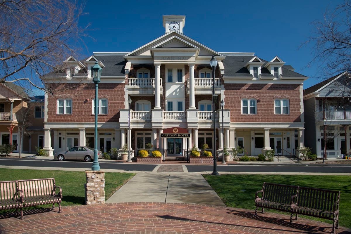 The Gateway Hotel, Hotel in Copperopolis