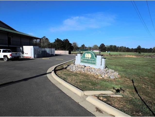 Woodland Inn, Hotel in Coushatta