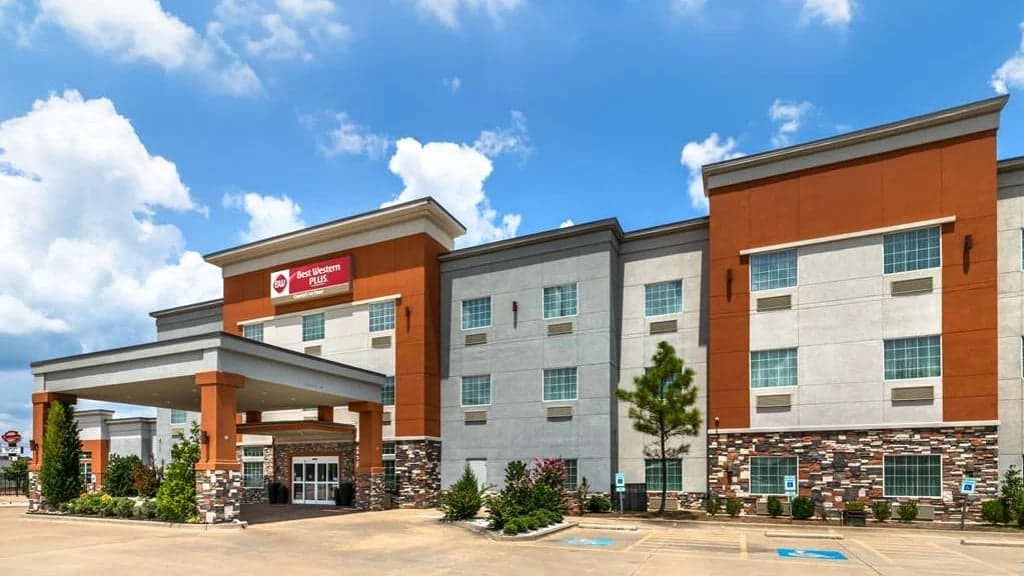 Best Western Plus Coweta's 1st Hotel, Hotel in Coweta