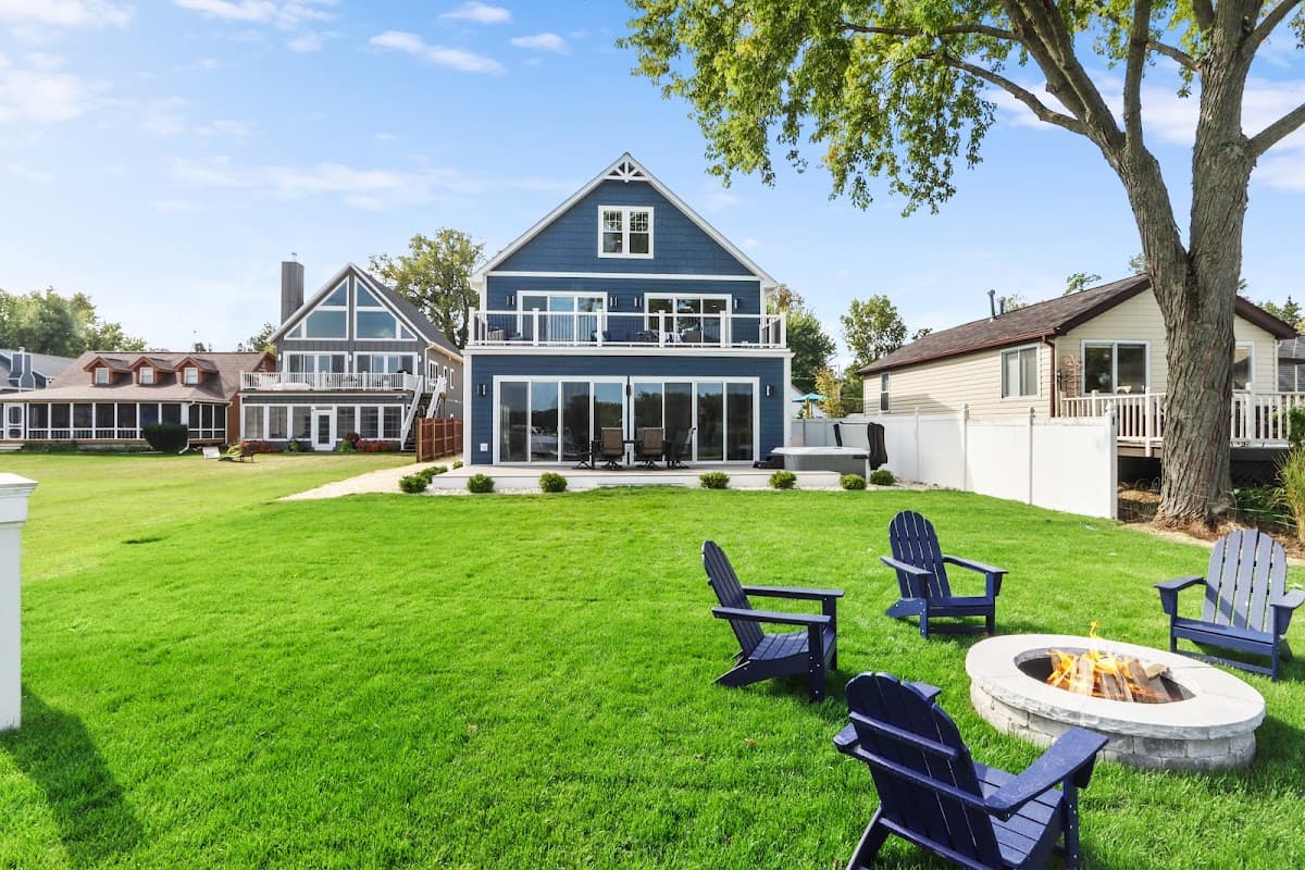 South Shore Retreat, Resort in Delavan Lake