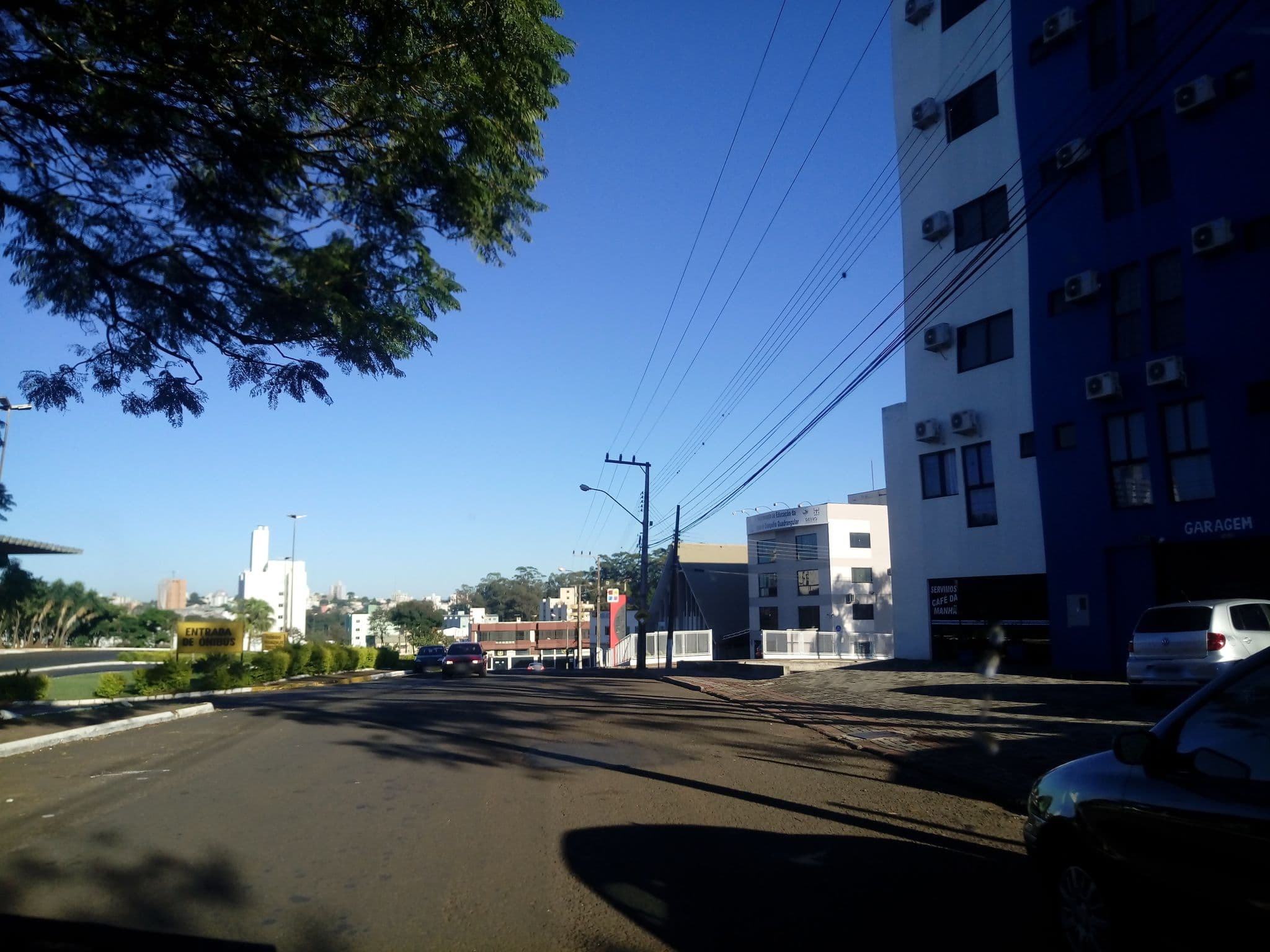 Street view near Hotel J. Ferrarini, Chapecó — © dclarks (CC BY-SA · Mapillary)