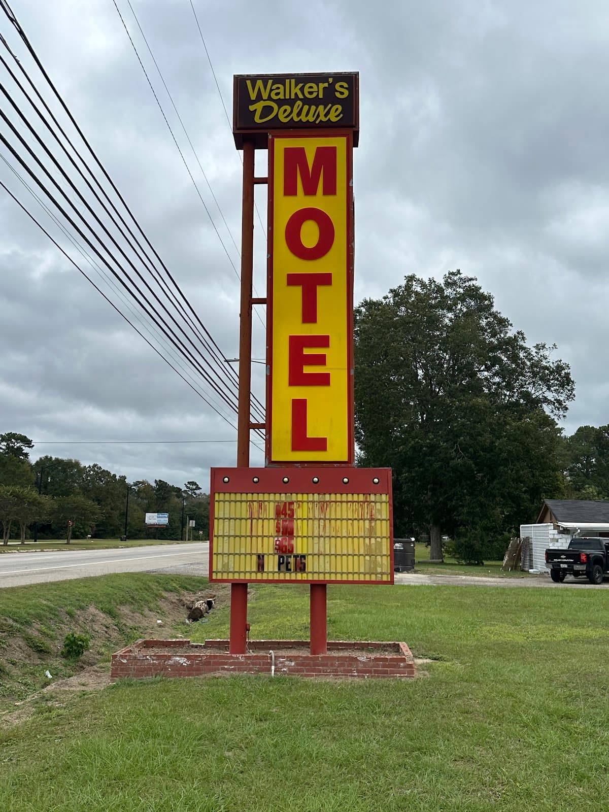 Walkers deluxe motel, Hotel in Cowarts