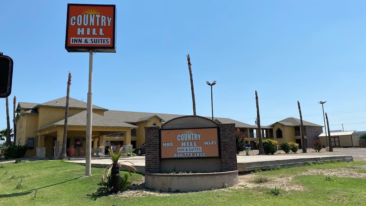 Country Hill Inn & Suites, Hotel in Siesta Acres