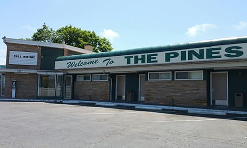 Pines Motor Lodge - Long Island Motel, Hotel in North Lindenhurst
