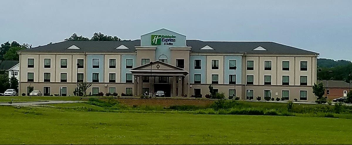 Holiday Inn Express & Suites York NE - Market Street by IHG, Hotel in Stonybrook