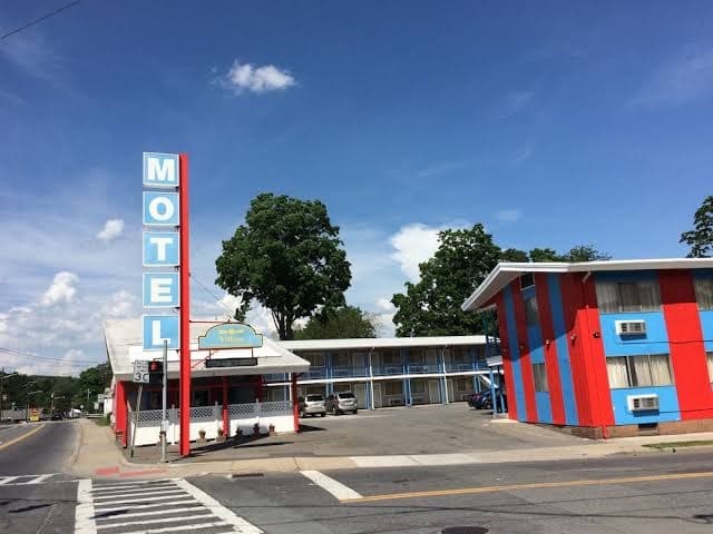 Village Motel, Hotel in Ellenville