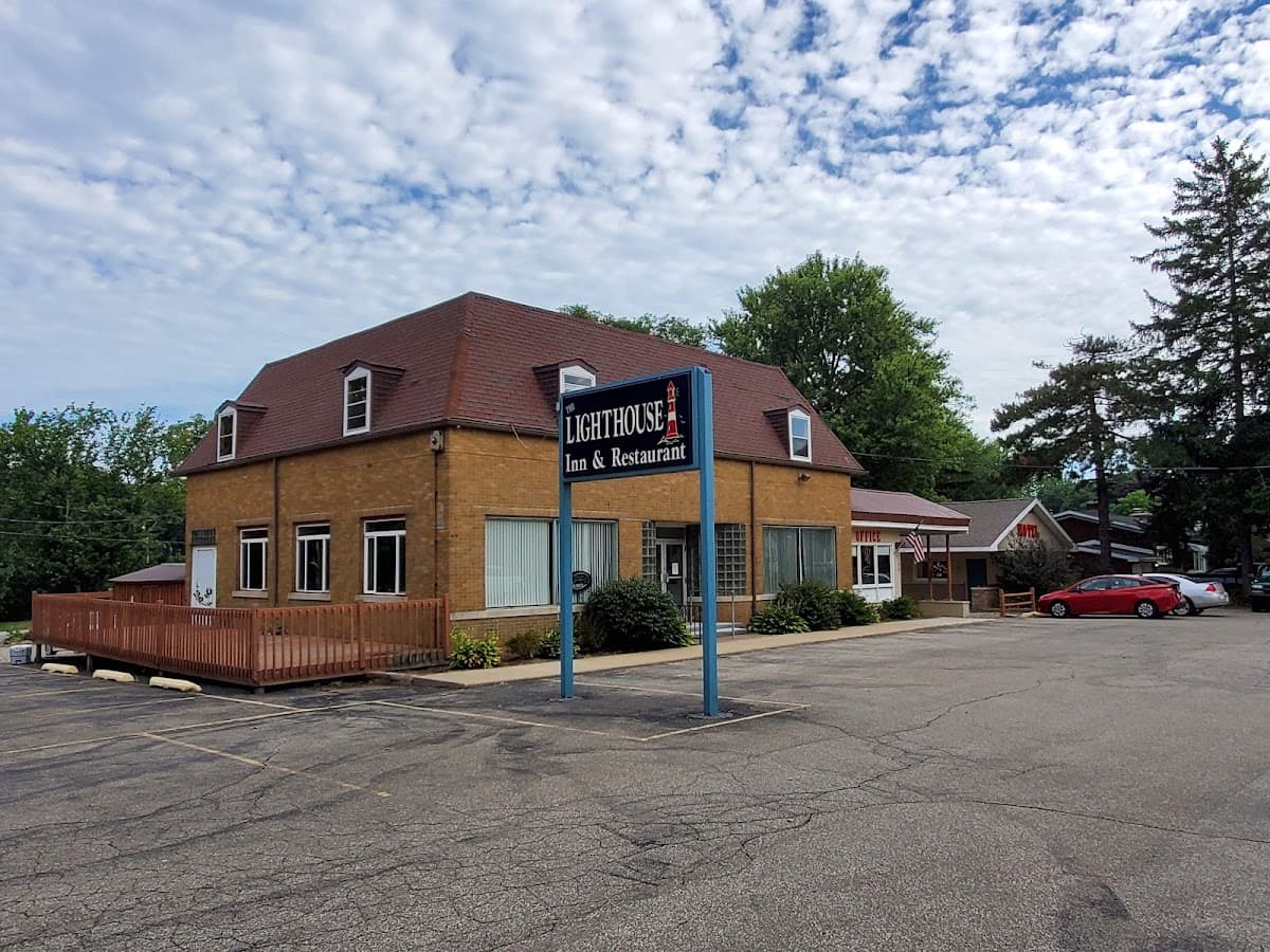 Lighthouse Inn & Restaurant, Hotel in Lawrence Park