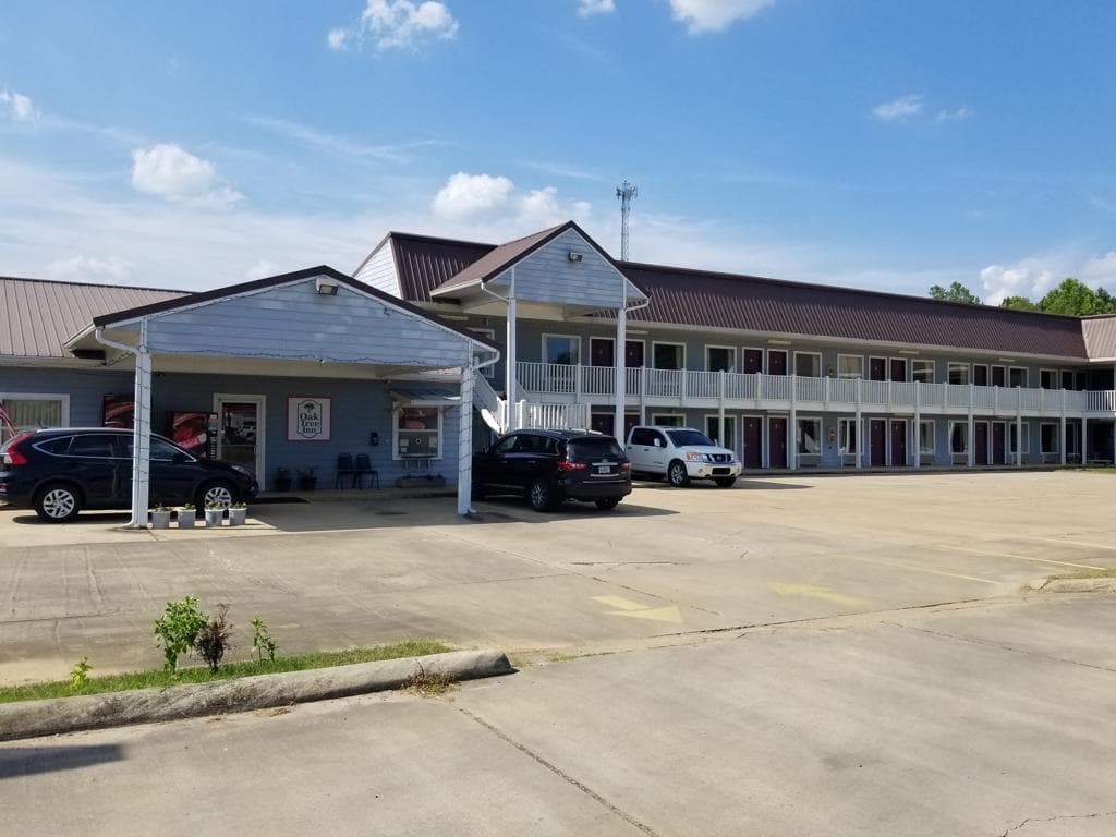 Oak Tree Inn, Hotel in Eupora
