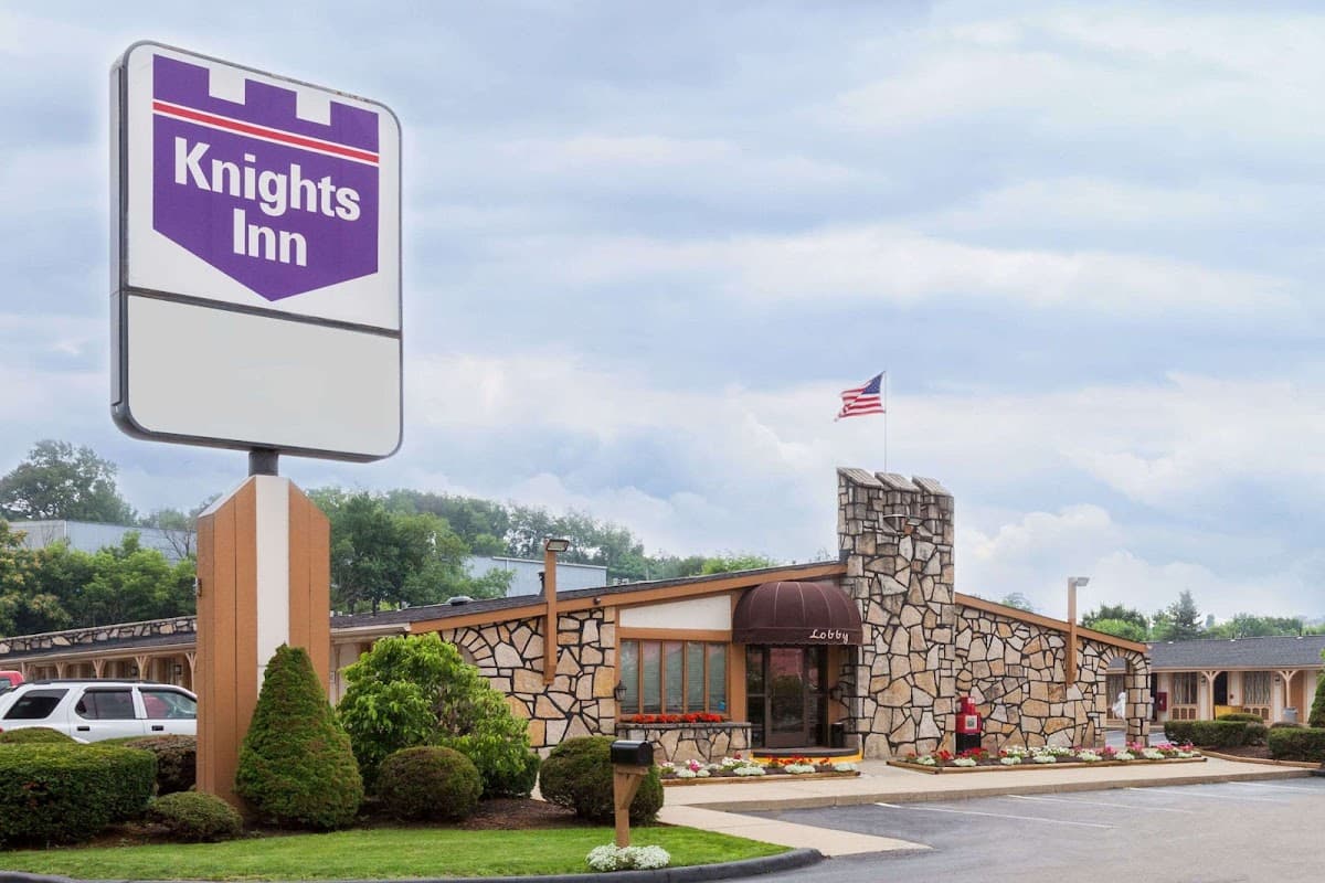 Knights Inn Greensburg, Hotel in South Greensburg