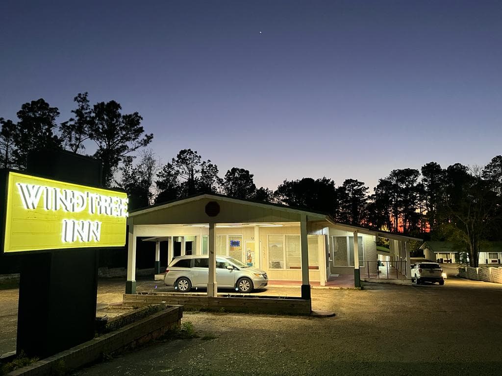 Windtree Inn, Hotel in Grove Hill