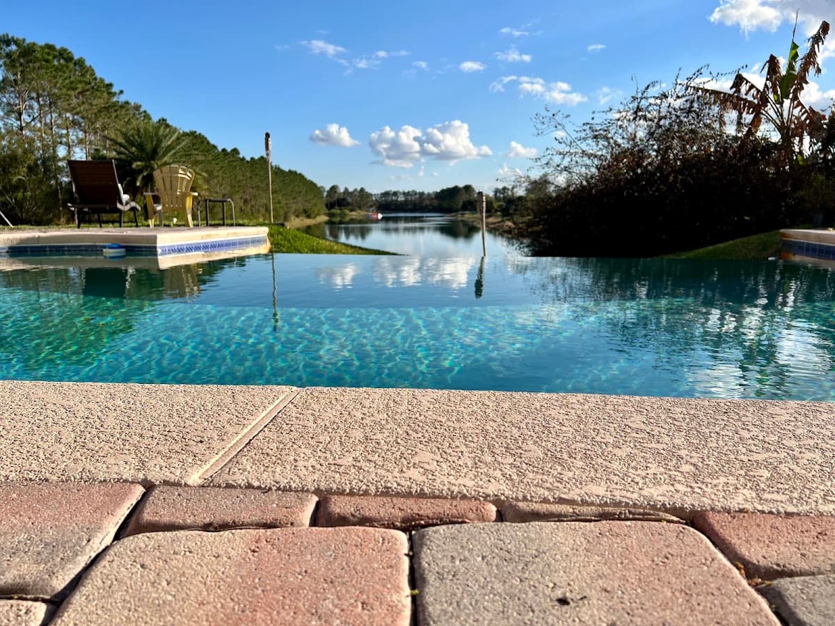 Swiss Vacation Houses, Holiday Home in Groveland