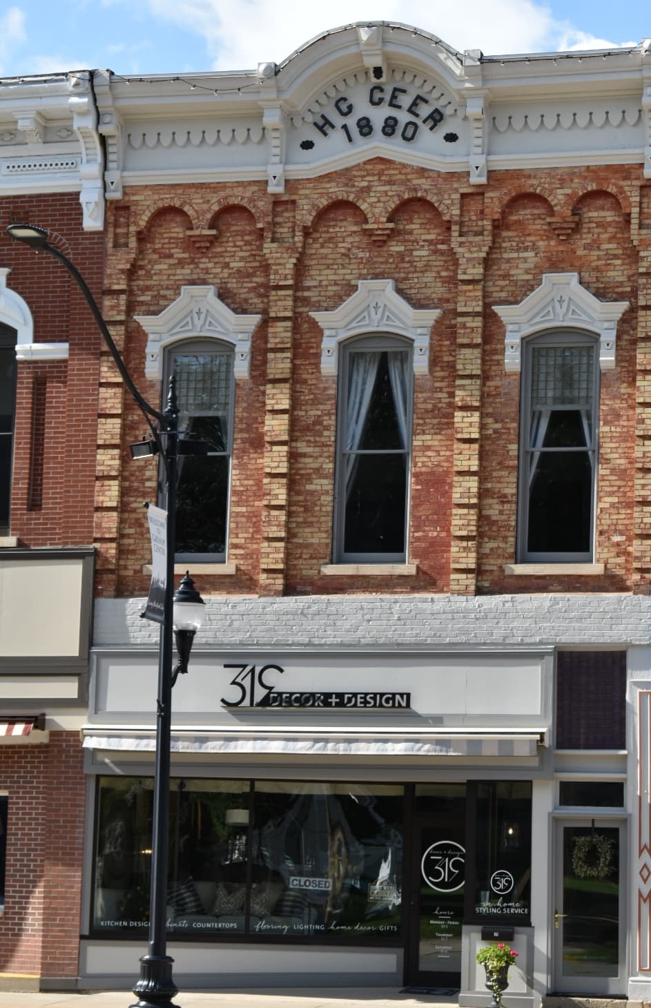 Clock Tower Suites, Hotel in Grundy Center