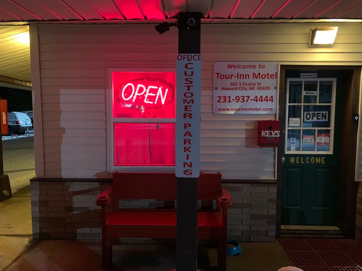 Tour-Inn Motel, Hotel in Howard City