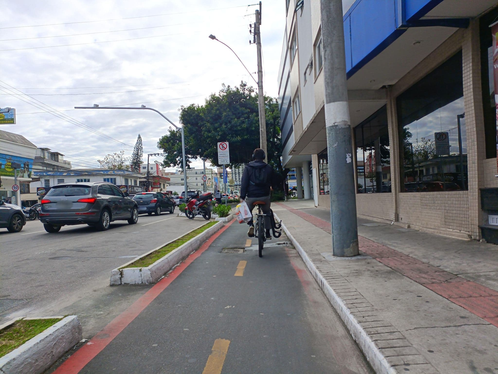 Street view near Torresol, Balneário Camboriú — © ags1968 (CC BY-SA · Mapillary)