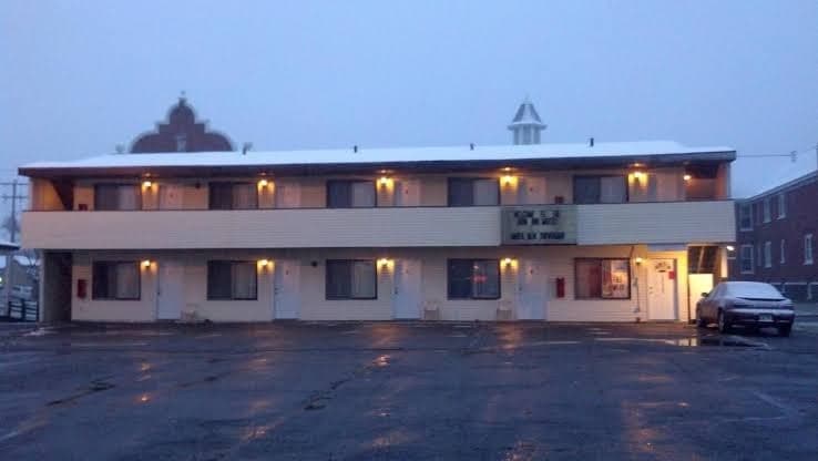 Iron Inn Motel, LLC, Motel in Iron River