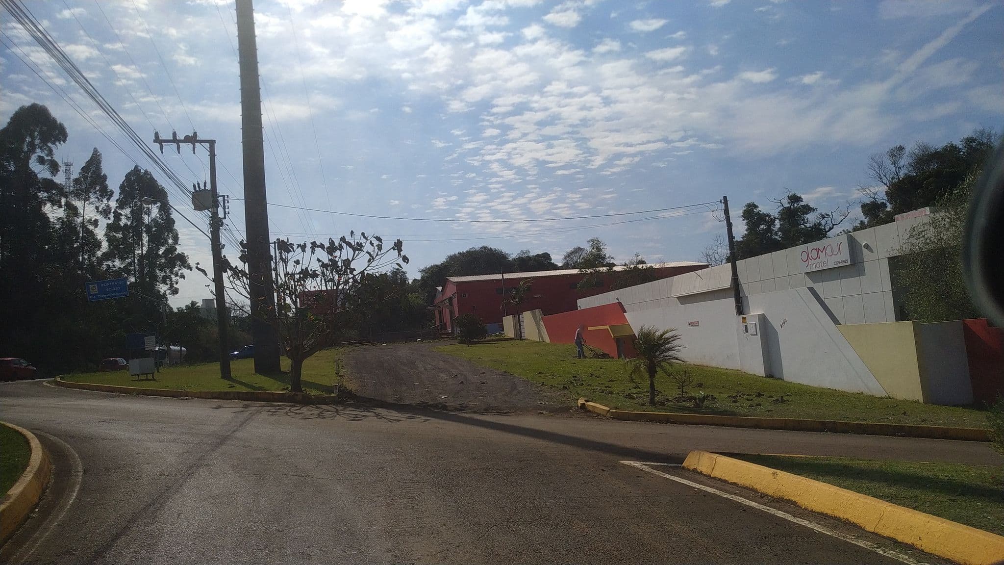 Street view near Glamour Motel, Chapecó — © dclarks (CC BY-SA · Mapillary)
