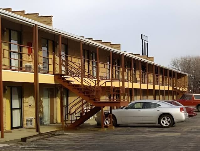 Spring Valley Inn, Hotel in Ladd