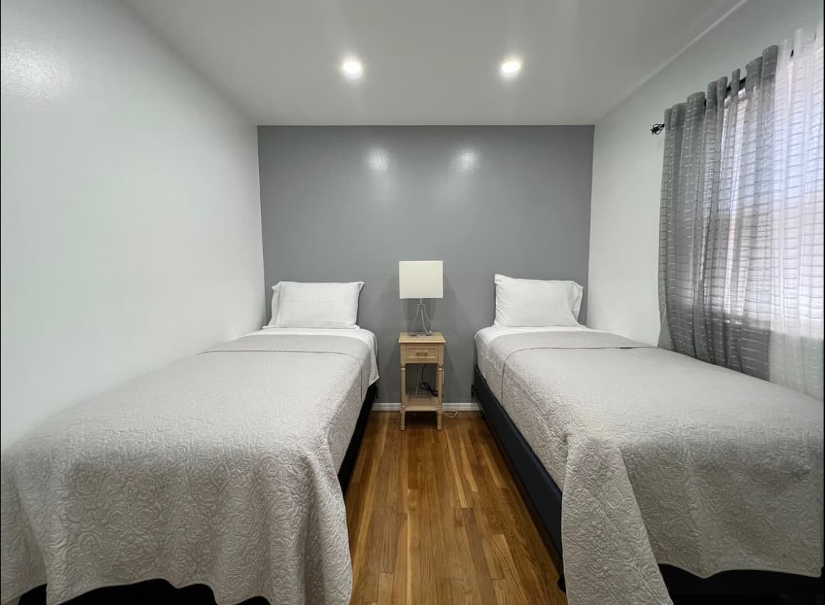 Angel Gardens Bed & Breakfast, Bed & Breakfast in Laurelton