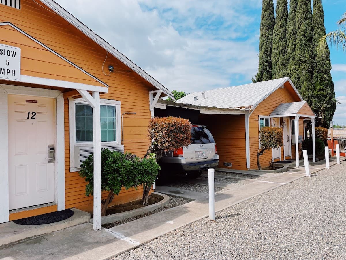 Gateway Cabins, Motel in Madera
