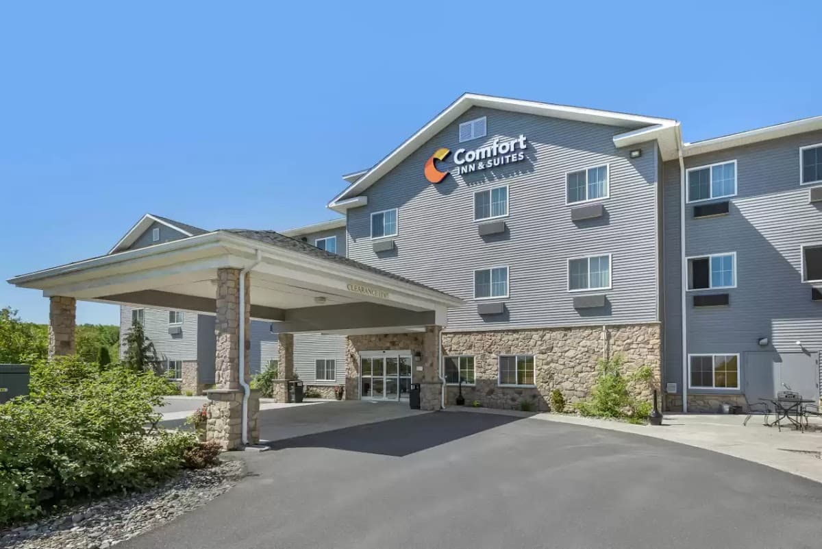 Comfort Inn & Suites Barnesville - Frackville, Hotel in Mahanoy City