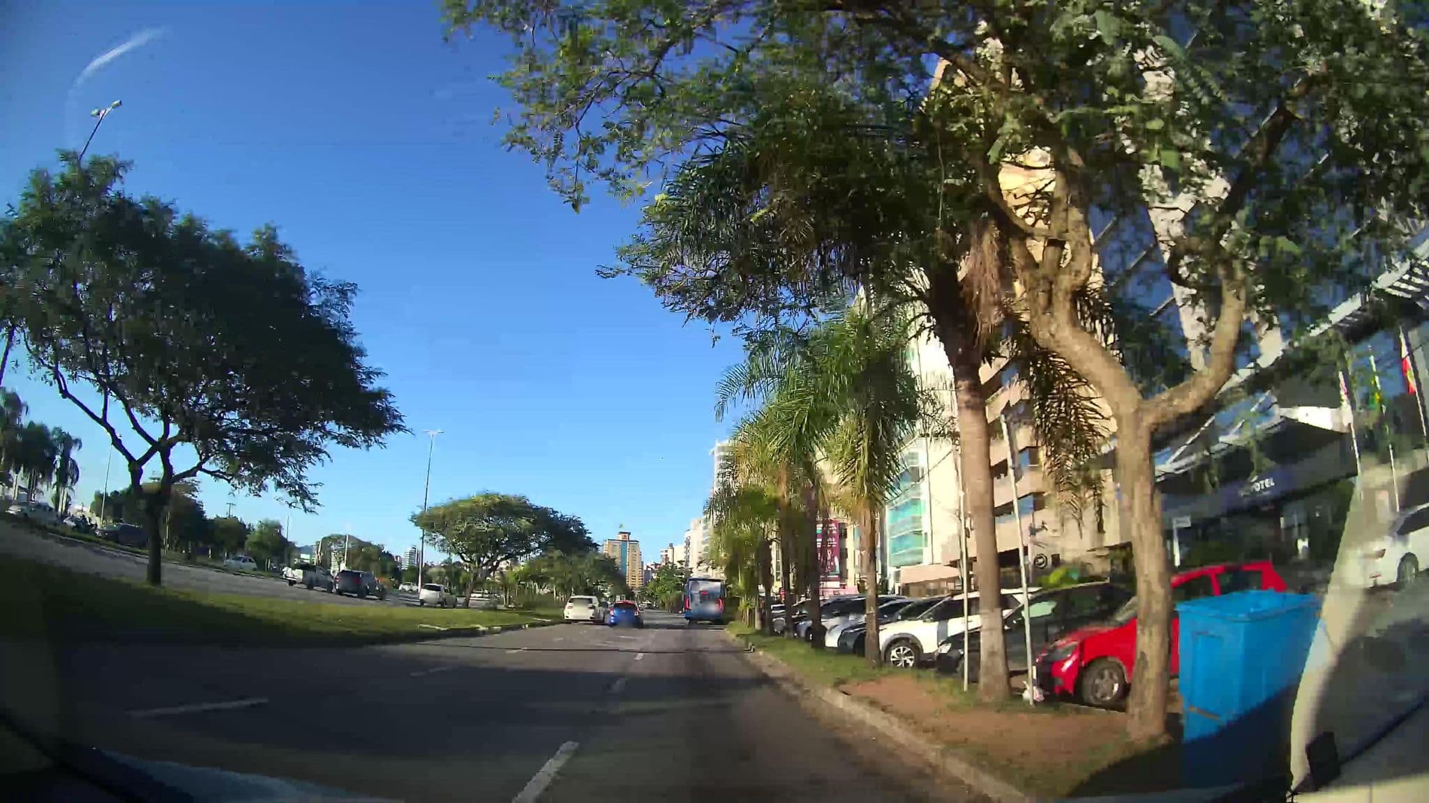 Street view near Novotel, Florianópolis — © marciosampaio (CC BY-SA · Mapillary)