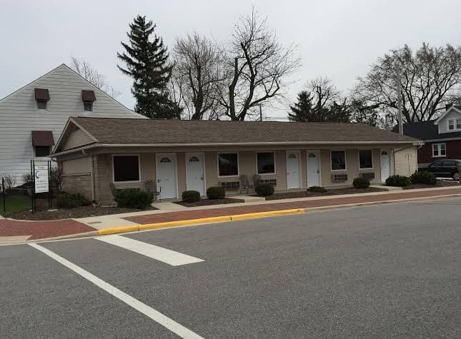 The Crescent Motel LLC, Motel in Minster