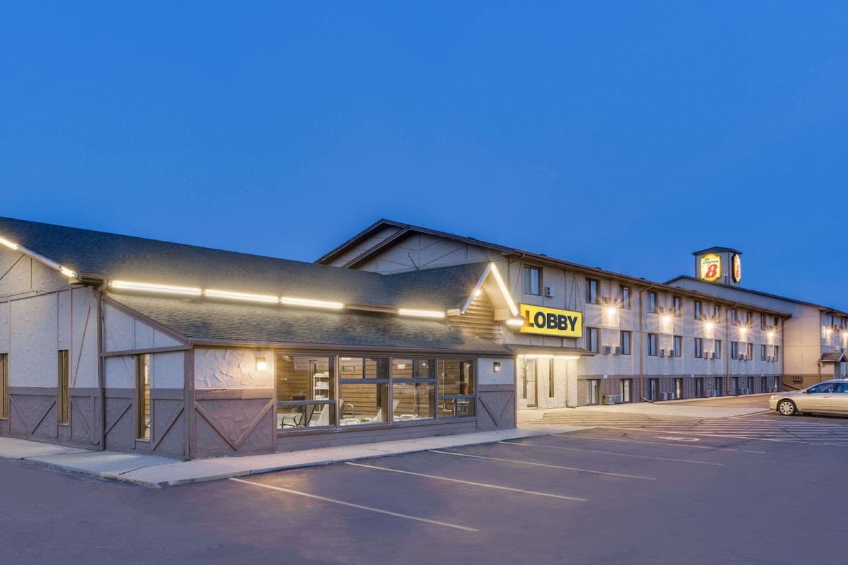 Super 8 by Wyndham Mitchell, Hotel in Mitchell