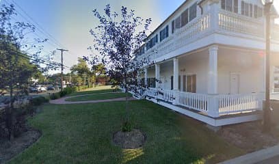 LaGrange Inn, Hotel in West Islip