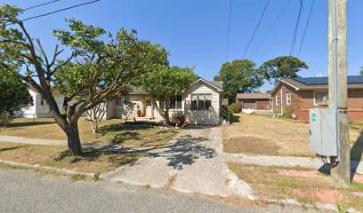 Bayside Getaway 3 Blocks from Bay, Guesthouse in North Cape May