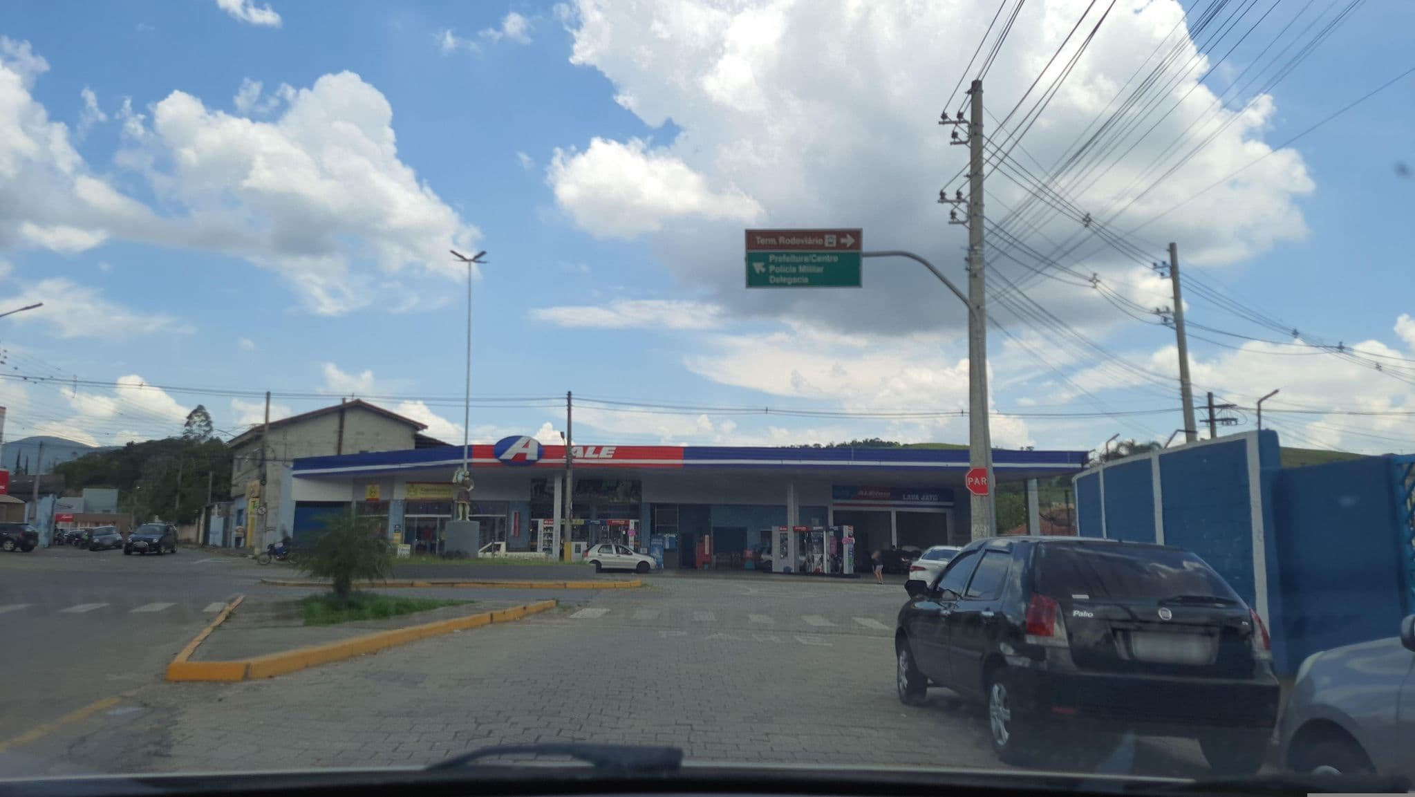 Street view near Pousada Gaúcho, Bom Jesus dos Perdões — © fran18 (CC BY-SA · Mapillary)