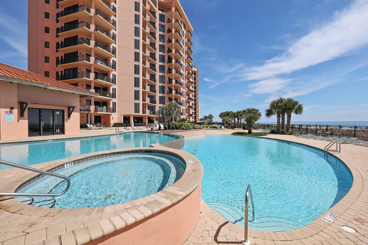 SeaChase Condominiums, Resort in Orange Beach